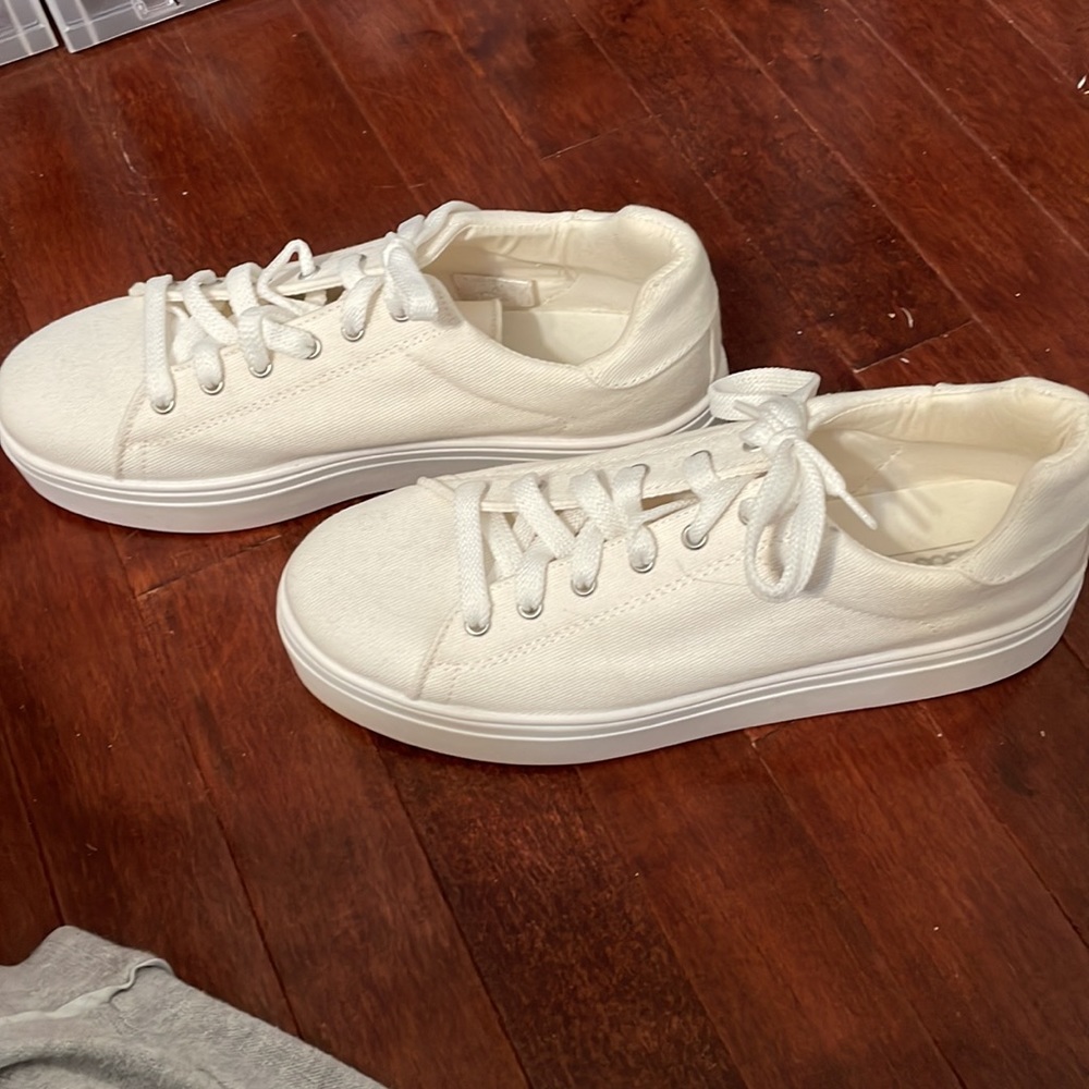 Asos white platform sneakers NWOT - Picture 2 of 3